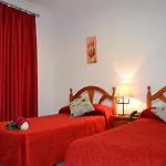 Hotel Oasis