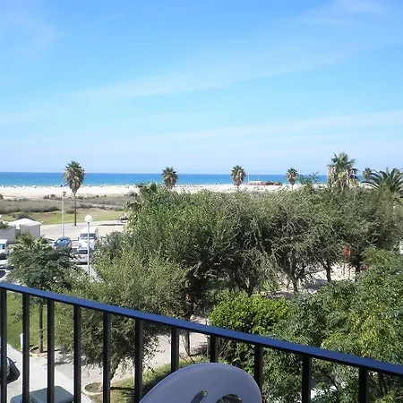 Ξενοδοχείο Oasis *