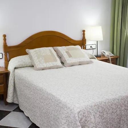 Oasis Hotel Conil De La Frontera