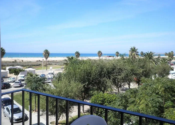 Готель Oasis *