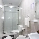 מלון Oasis *
