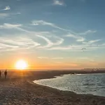 מלון Oasis קוניל דה לה פרונטרה